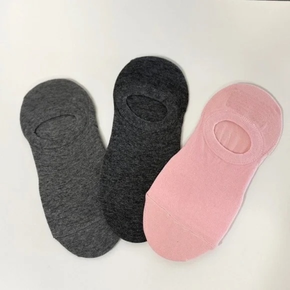 9 Pairs of Cole Haan Women's Liner / No Show Socks - Picture 4 of 5